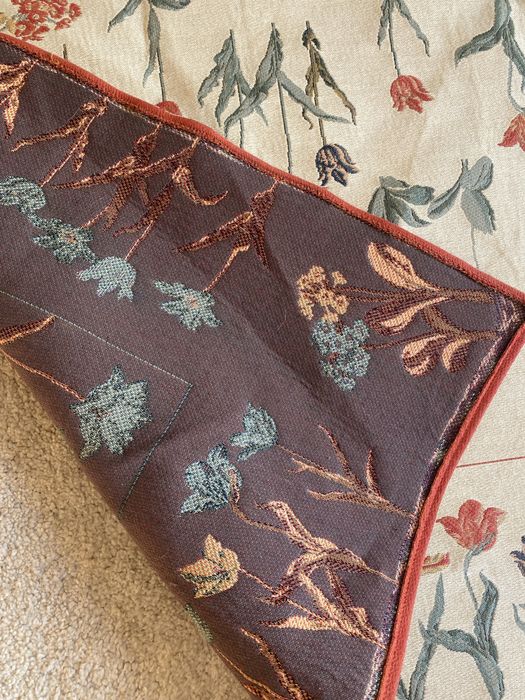 Tapete com padrão aflorado