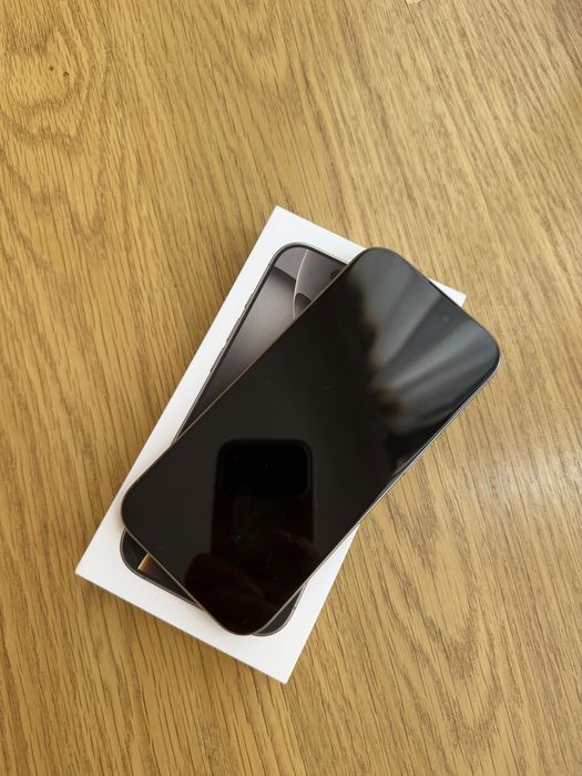 Iphone 16 pro de 1 TB