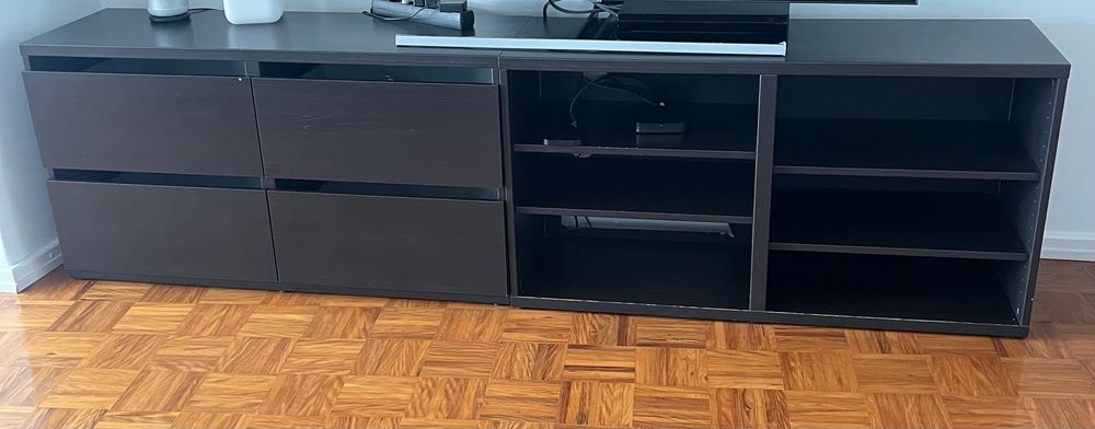 Recheio de Casa/Móveis/TV/Sofás 1,2,3 lugares/Roupeiros/mesa 6 lugares/mesa 4 lugares c cadeiras/ mesa e cadeira escritório/ tapete/luminárias