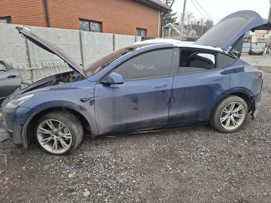 Авторазборка тесла У Tesla y дверь капот бампер стекло крыло фара