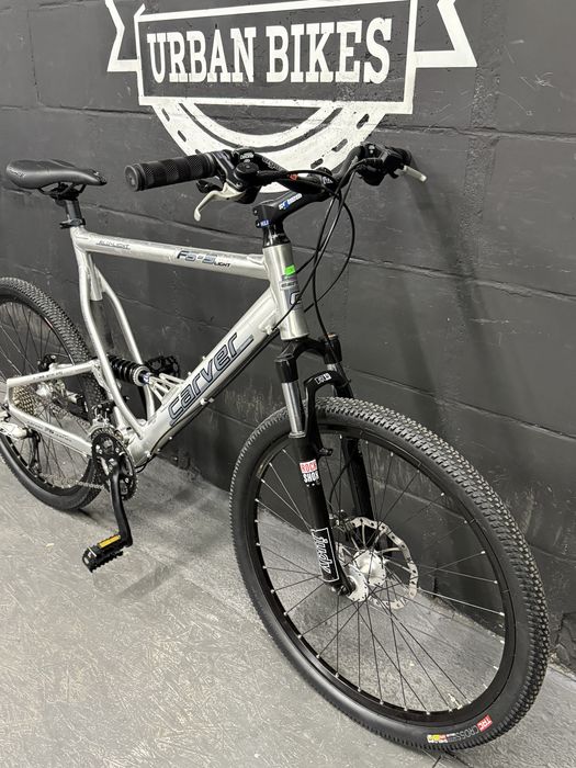 Rower MTB Carver FS-3 Light Shimano Deore XT  Hamulce Hydrauliczne amortyzator RockShox Męski 55 cm Urban Bikes