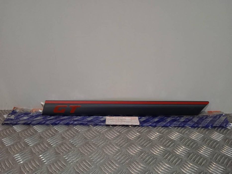 Moldura Fiat I Punto 176 Berlina