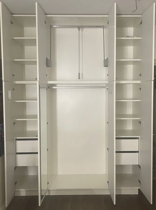 Шафа гардеробна біла