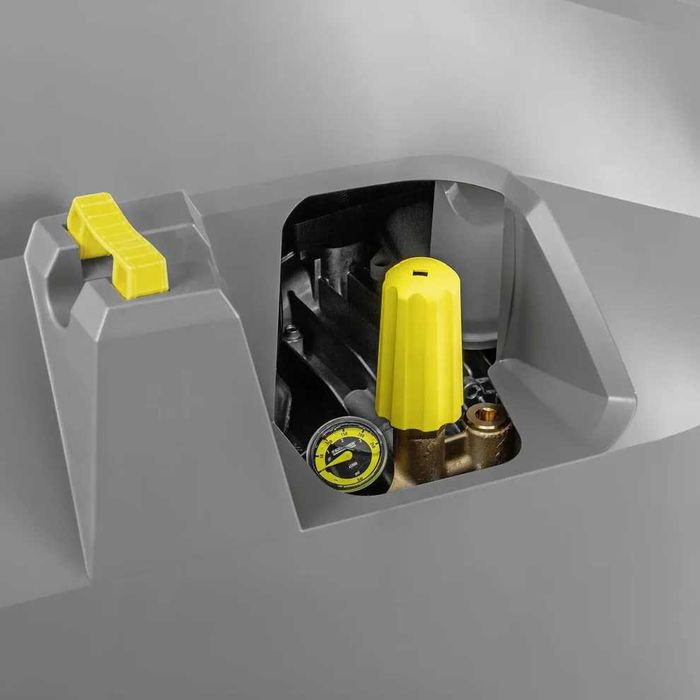 Lavadora de Alta Pressão de Água Quente Karcher HDS 10/21-4 M 1.071-939.0 - NOVA