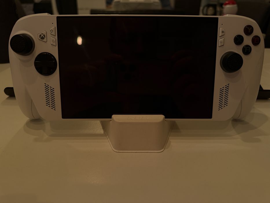 ASUS ROG Xbox Ally Biały konsola stan jak nowa