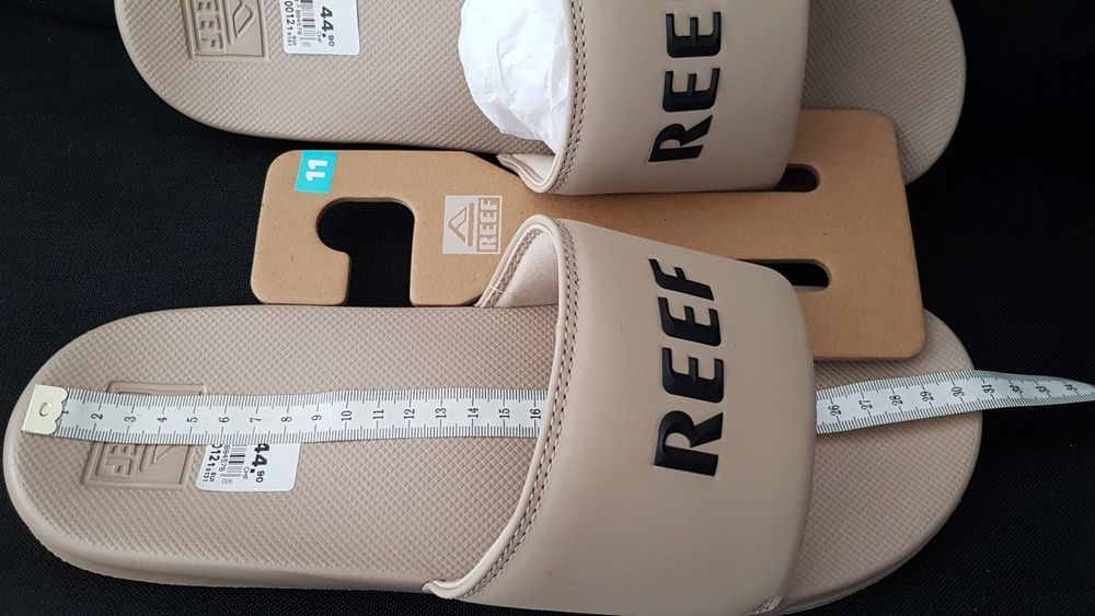 Очень легкие и мягкие шлёпанцы REEF 44,45,46р оригинал.