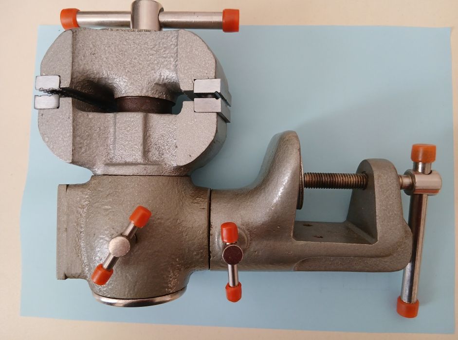 Інструмент -настільні  лещата поворотні