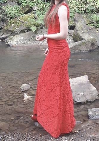 Яскрава мережевна,вечірня сукня S з оголеною спинкою