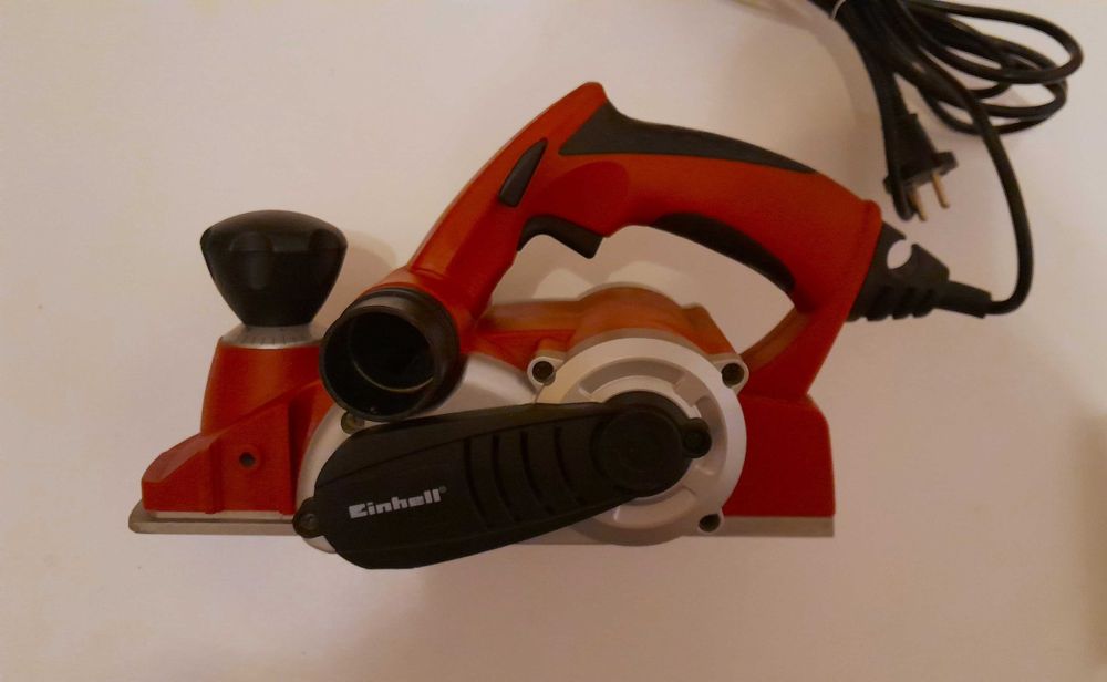 Strug elektryczny Einhell 850W