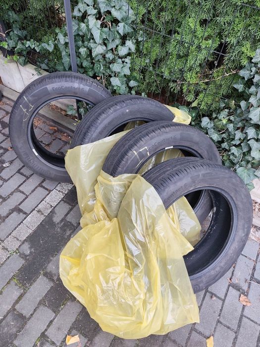 Opony Continental 215/55 R17
