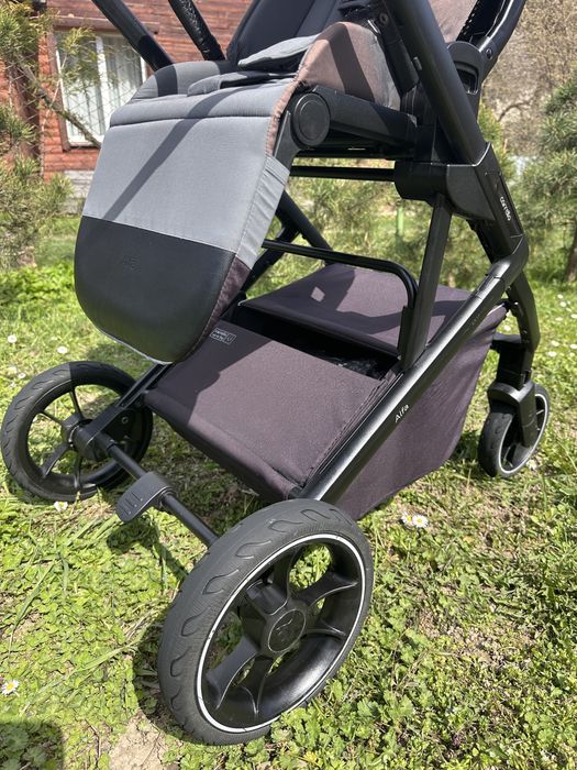 Carrello Alfa 2023 прогулянкова коляска