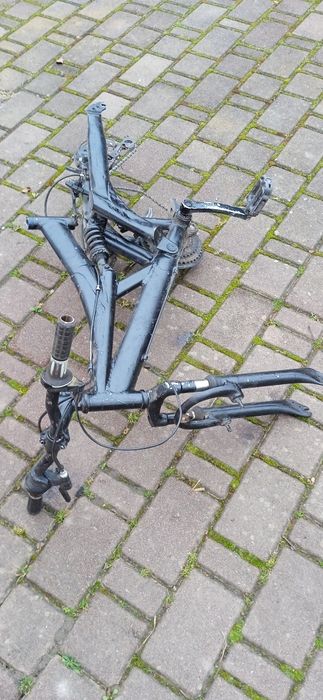 Алюмінева  двох підвісна