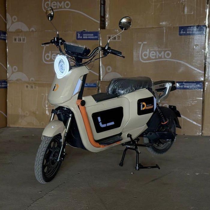 Електроскутер IDemo Trakker PRO DG150-LFP