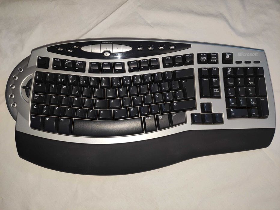 Teclado e Rato  Microsoft Wireless Optical Desktop como novo na caixa