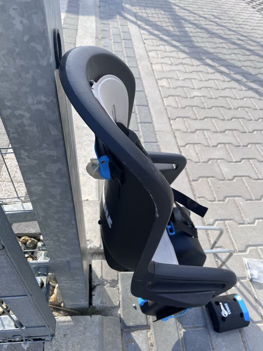Fotelik rowerowy Thule Ridealong + Kask