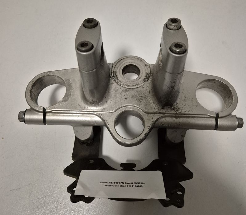 Várias peças suzuki bandit n600