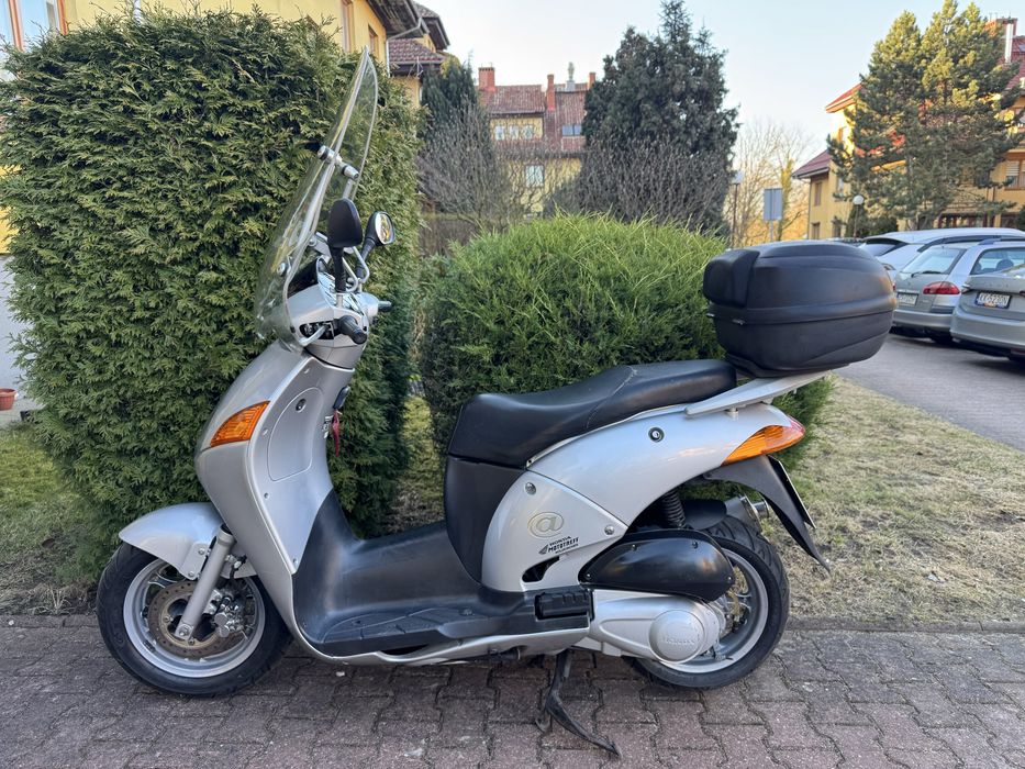 Skuter Honda NES 125 prawo jazdy B