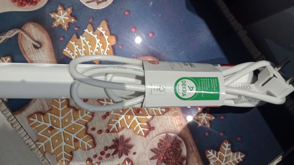 Przedłużacz z zasilaczem USB