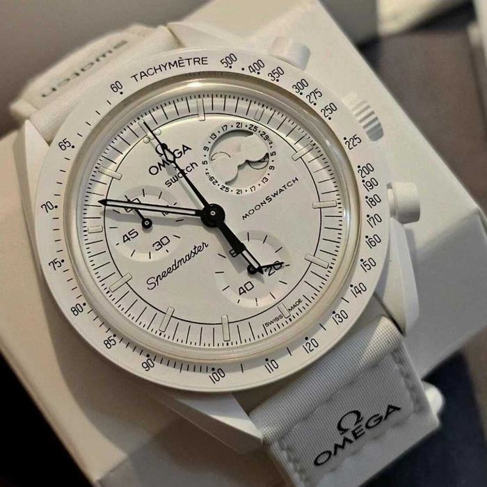 SO33W700 - ikona komiksów w zegarku