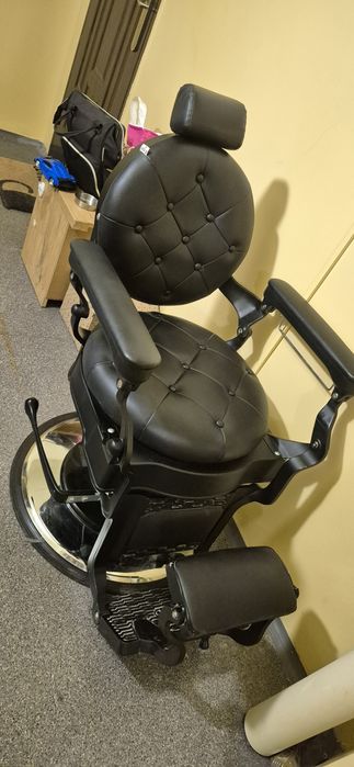 Fotel barberski retro REZERWQCJA