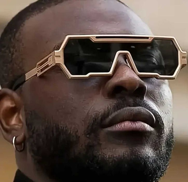 Bardzo stylowe okulary męskie na lato
