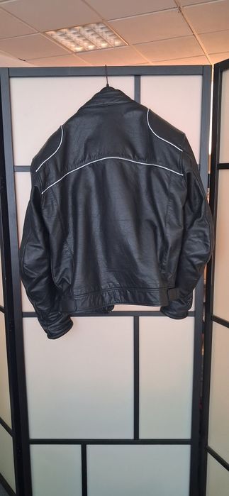 Casaco de mota em cabedal para inverno