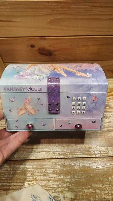 Шкатулка-сейф для украшений "балерина" fantasy model