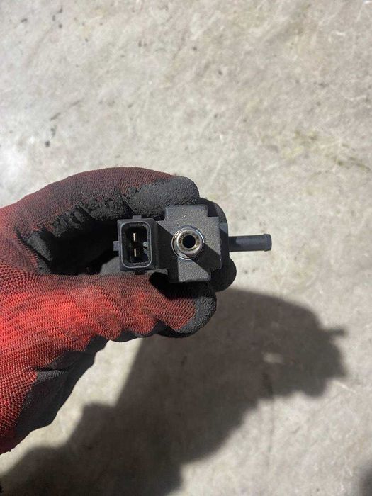 Клапан соленоїд регулювання заслонки EGR Nissan Juke F15 Qashqai J11 Renault Megane 8200603558 / 70134303