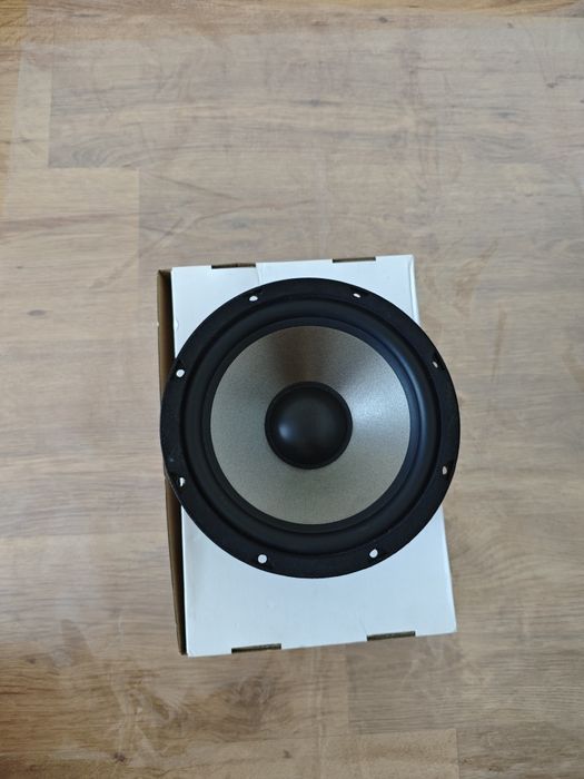 Subwoofer MIVOC AW2000 20cm Głośnik niskotonowy.  POTĘŻNY