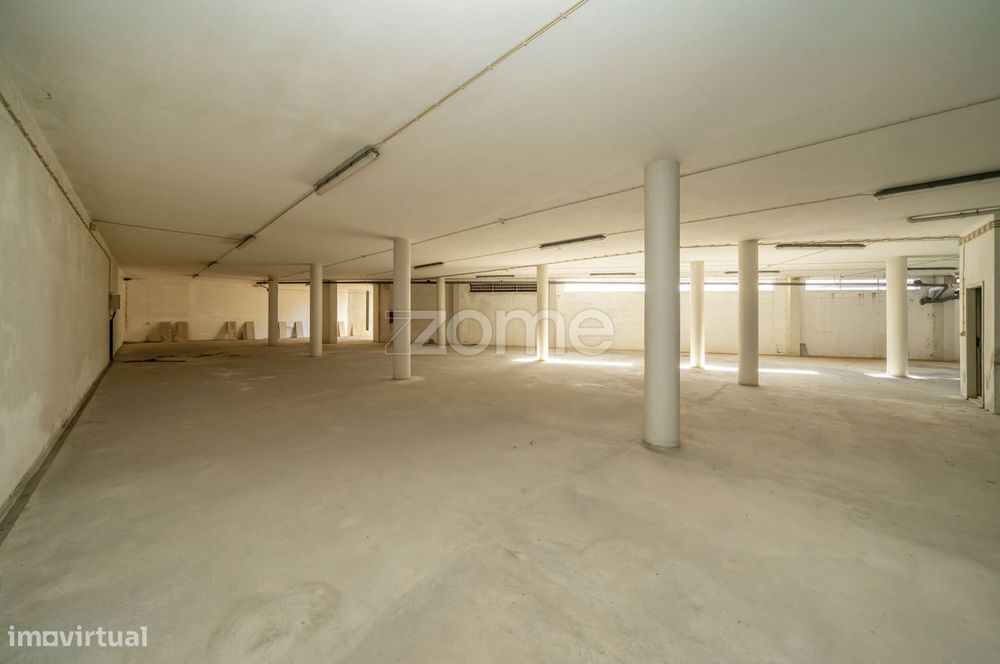 Comércio, oportunidade de investimento no Centro Comercial Barrosel...