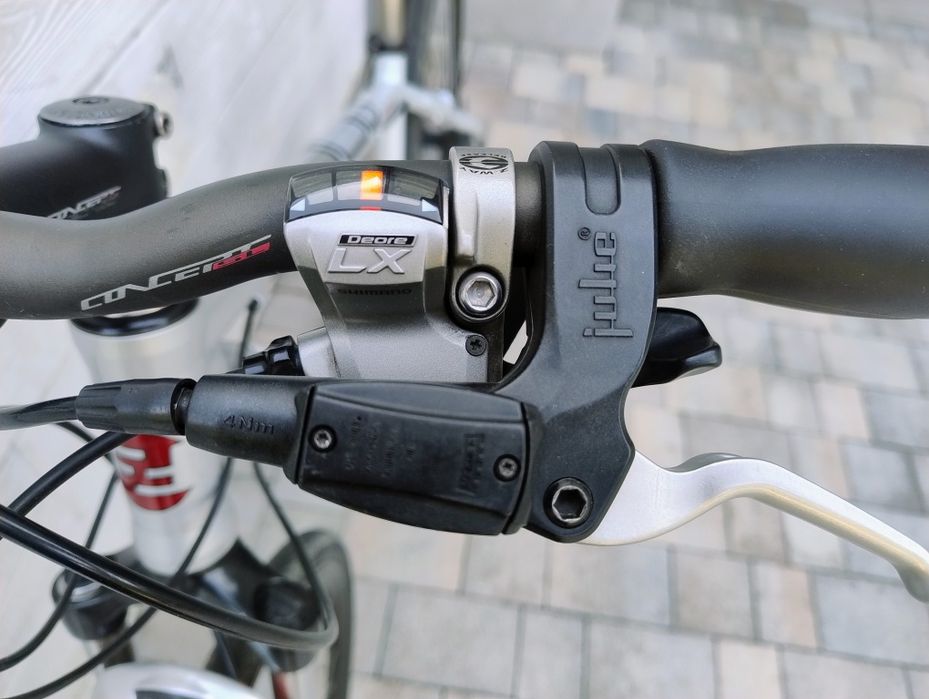 Rower FOCUS LOST LAGOON - crossowy, osprzęt Shimano Deore LX