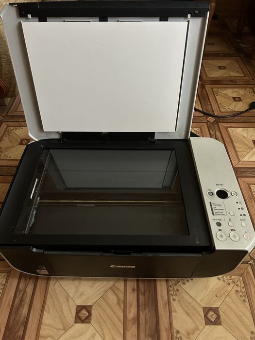Ксерокс Canon MP190 на деталі.