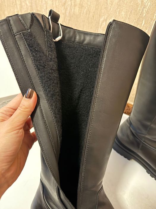 Жіночі зимові сапоги Geox