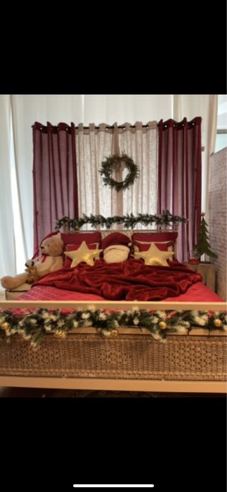 Cama em ferro e palhinha