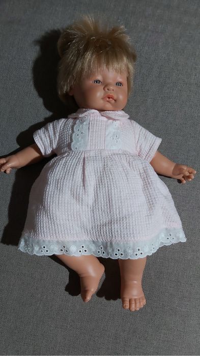 Lalka hiszpańska ze smoczkiem wysokość 40 cm