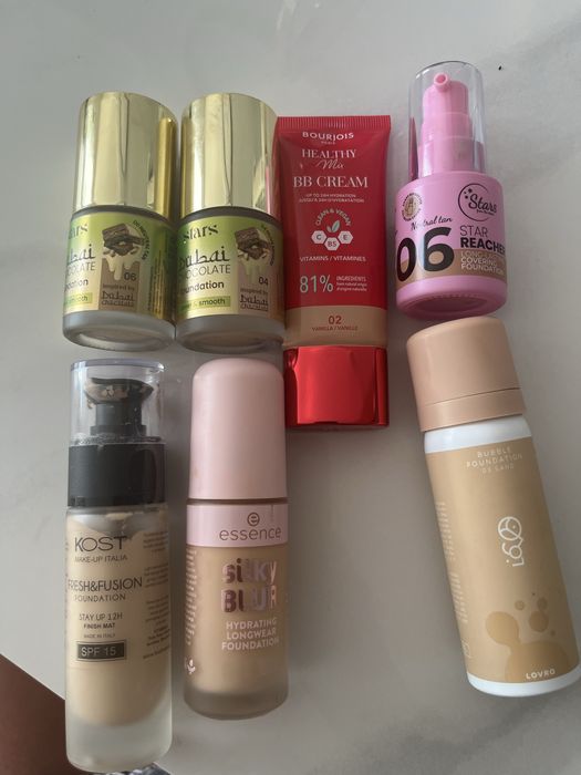 Zestaw podkładów 7szt lovro kost essence bourjois stars