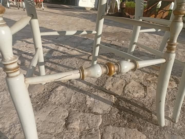 Cadeiras estilo Chiavari