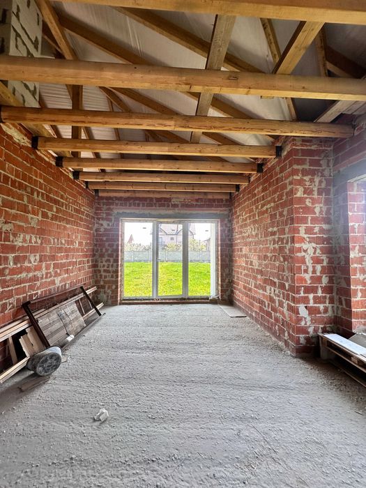 Сучасний будинок 150м² у Драгомирчанах простора ділянка, гараж, тераса