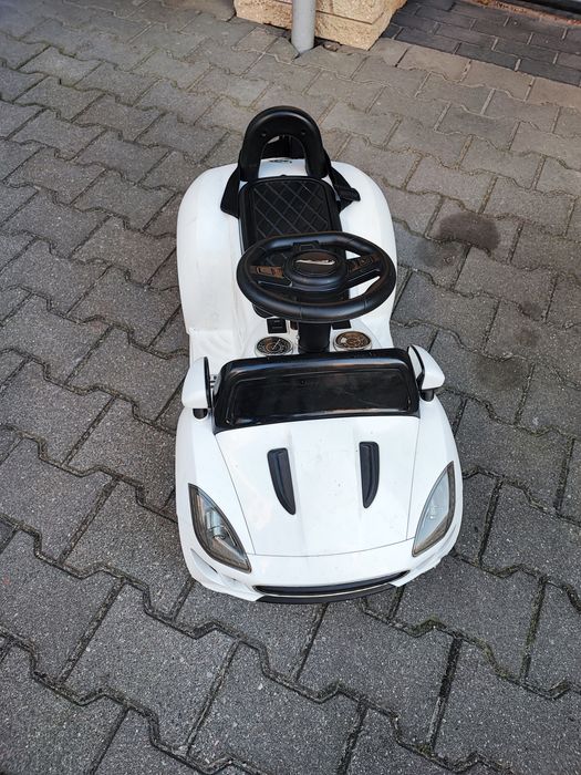 Samochód elektryczny Jaguar