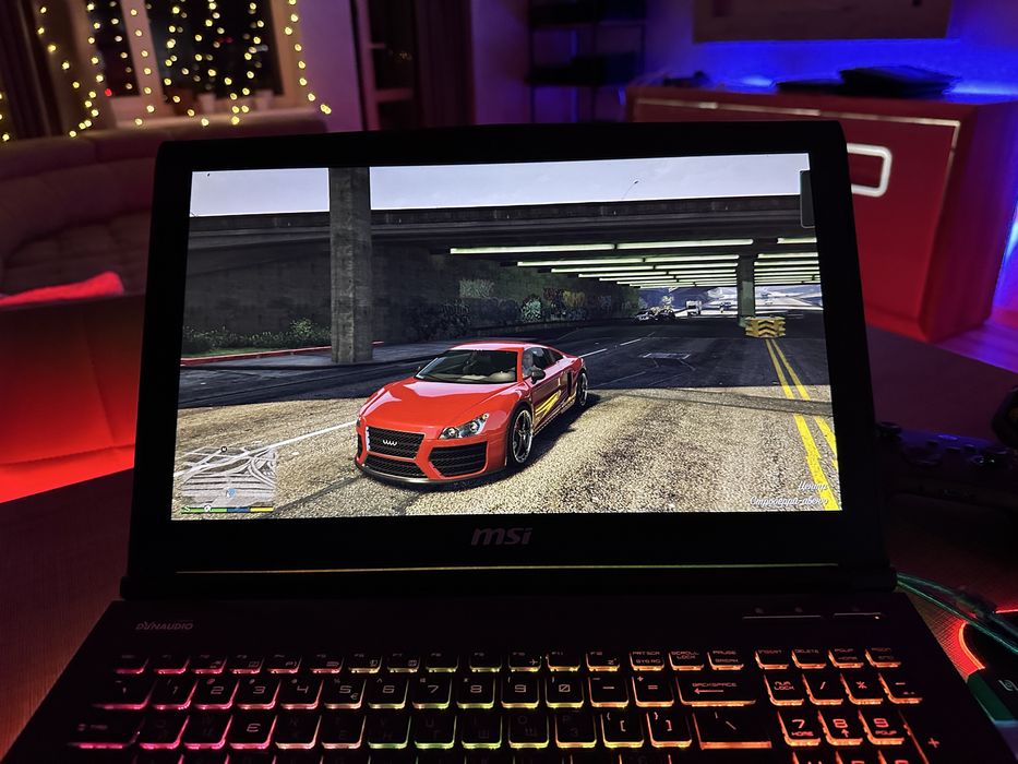 Игровой ноутбук Msi + игровые девайсы!