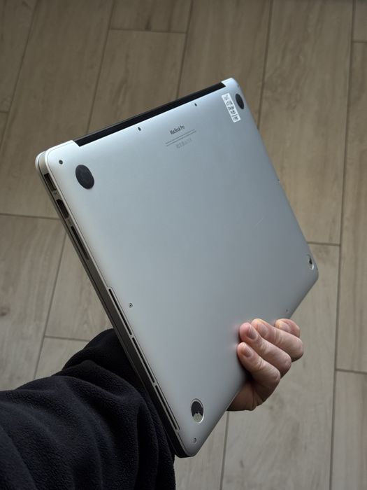 Apple Macbook pro 15 2015 i7 2.5 16gb/512gb amd radeon 2gb mjlt2 1398