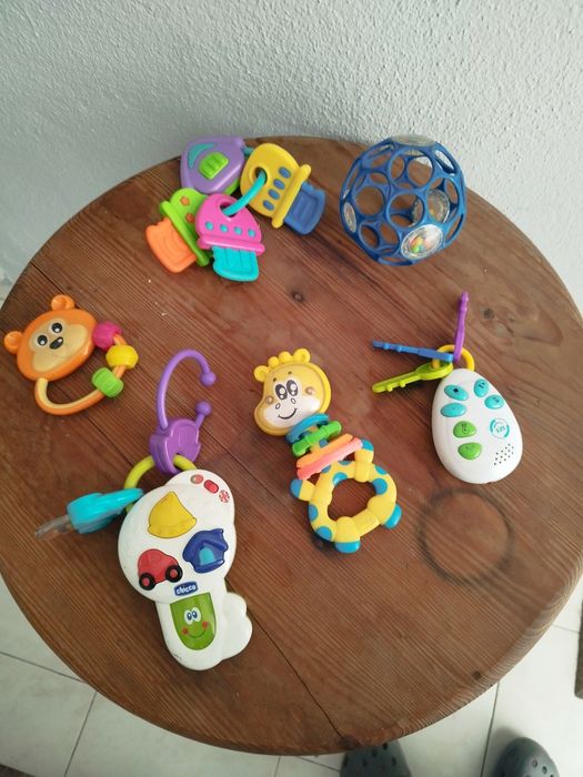Vários brinquedos bebé cada 3€