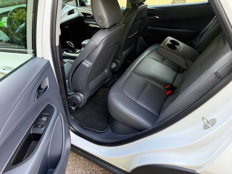 Chevrolet Bolt EV Premier      2021