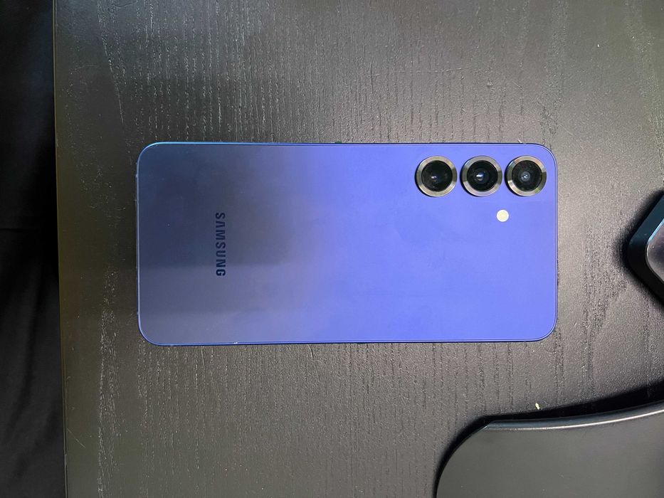 Samsung s25+ 12/512 GB