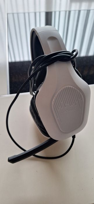 Auscultadores com fios