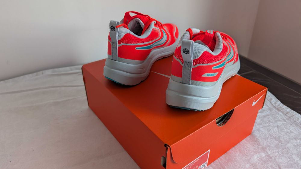 Buty sportowe Nike cosmic runner Gs 35.5 36.5 i 37.5 i 38 i 40