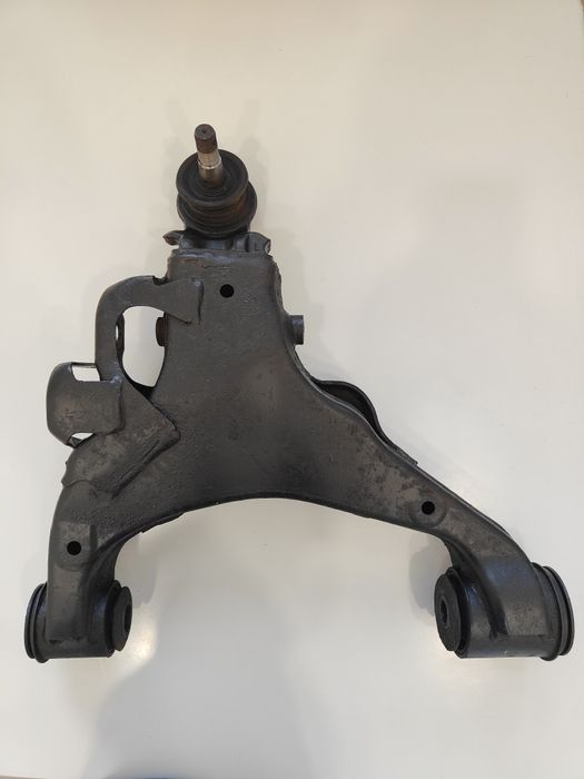 Оригінал ричаг передній нижній Toyota Land Cruiser 200 Lexus LX570/450