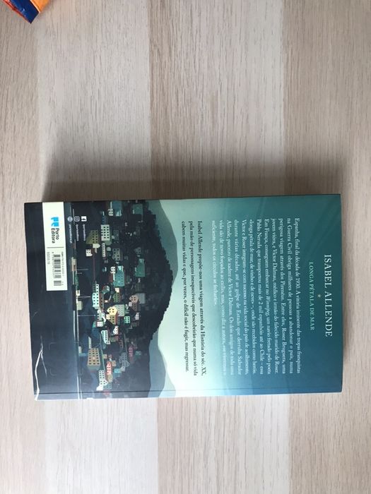 Livro Longa Pétala de Mar - Isabel Allende