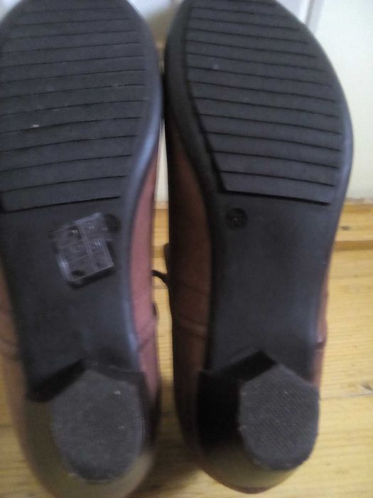 Туфли-полуботинки женские американского бренда Footnotes