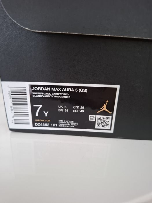 Buty Nike  Jordan Aura 5